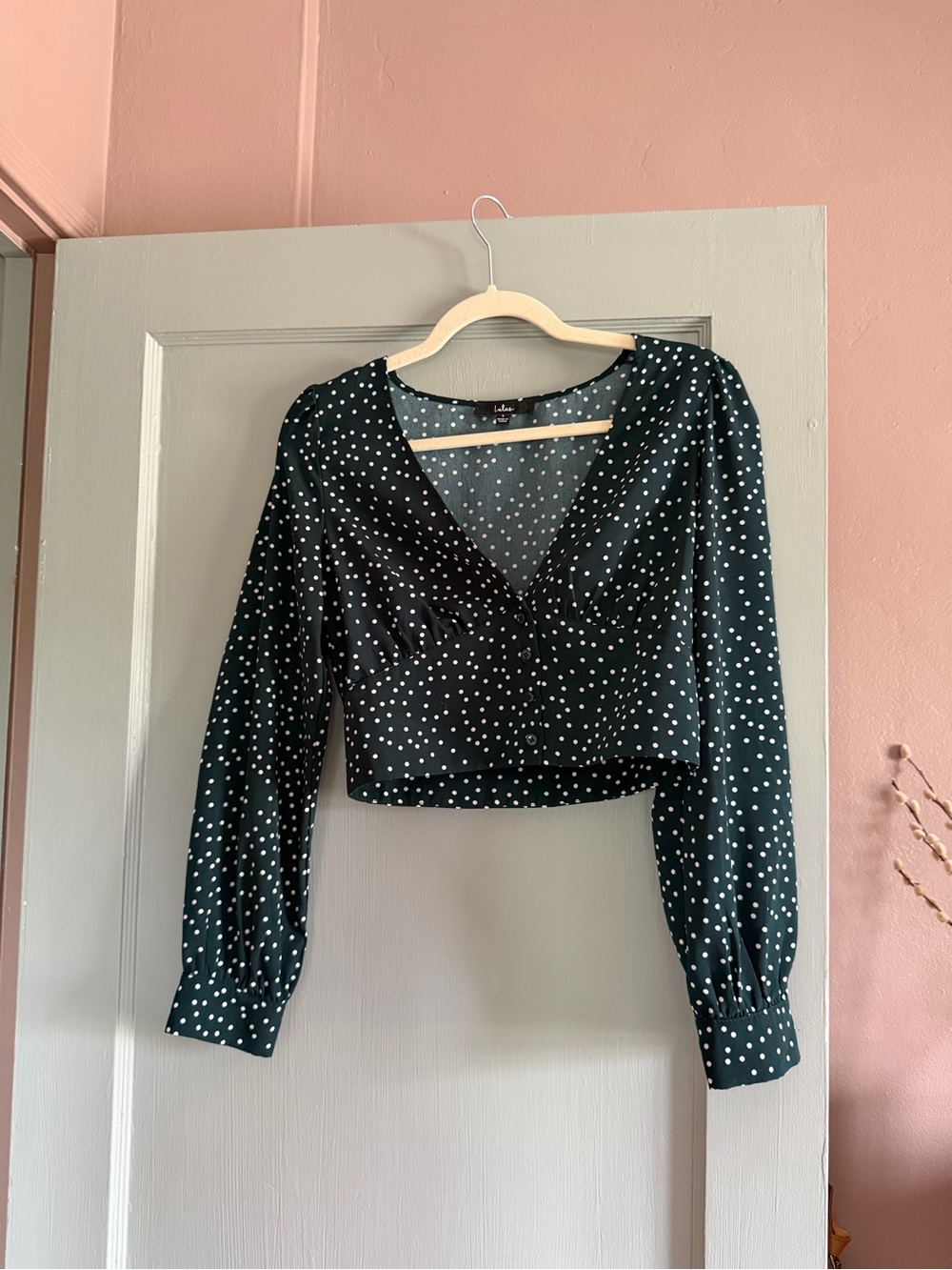 Lulu's Black Polka Dot V-Neck Buttoned Crop Blouse